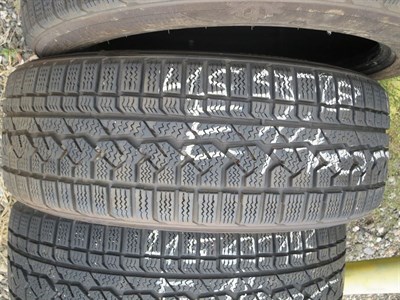 215/55 R18 99H zimní použité pneu KUMHO ÍZEN RV XL