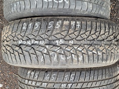 215/55 R17 98H zimní použitá pneu NOKIAN WR D4 (2)
