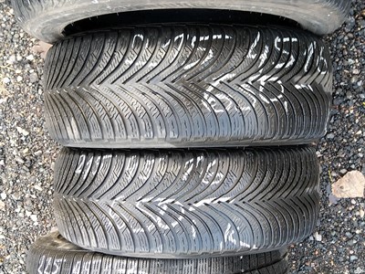 215/45 R16 90H zimní použité pneu MICHELIN ALPIN 5