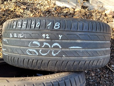 225/40 R18 92Y letní použitá pneu BRIDGESTONE TURANZA T001 (1)