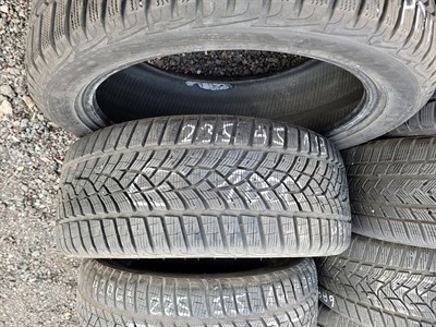 235/45 R18 99V zimní použité pneu GOOD YEAR ULTRAGRIP