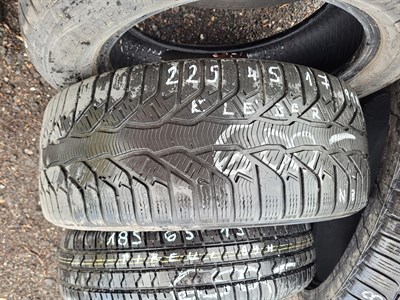 225/45 R17 91H zimní použitá pneu KLÉBER KRISALP HP2