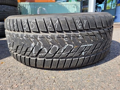 245/35 R21 96Y zimní použitá pneu VREDESTEIN WINTRAC XTREME