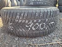 215/55 R17 98V zimní použitá pneu GOOD YEAR ULTRAGRIP PERFORMANCE (1)